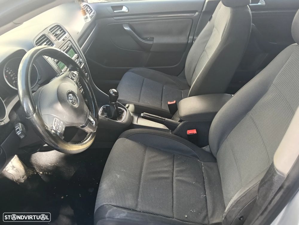 VW Golf Variant 1.6 TDi Confortline - 12