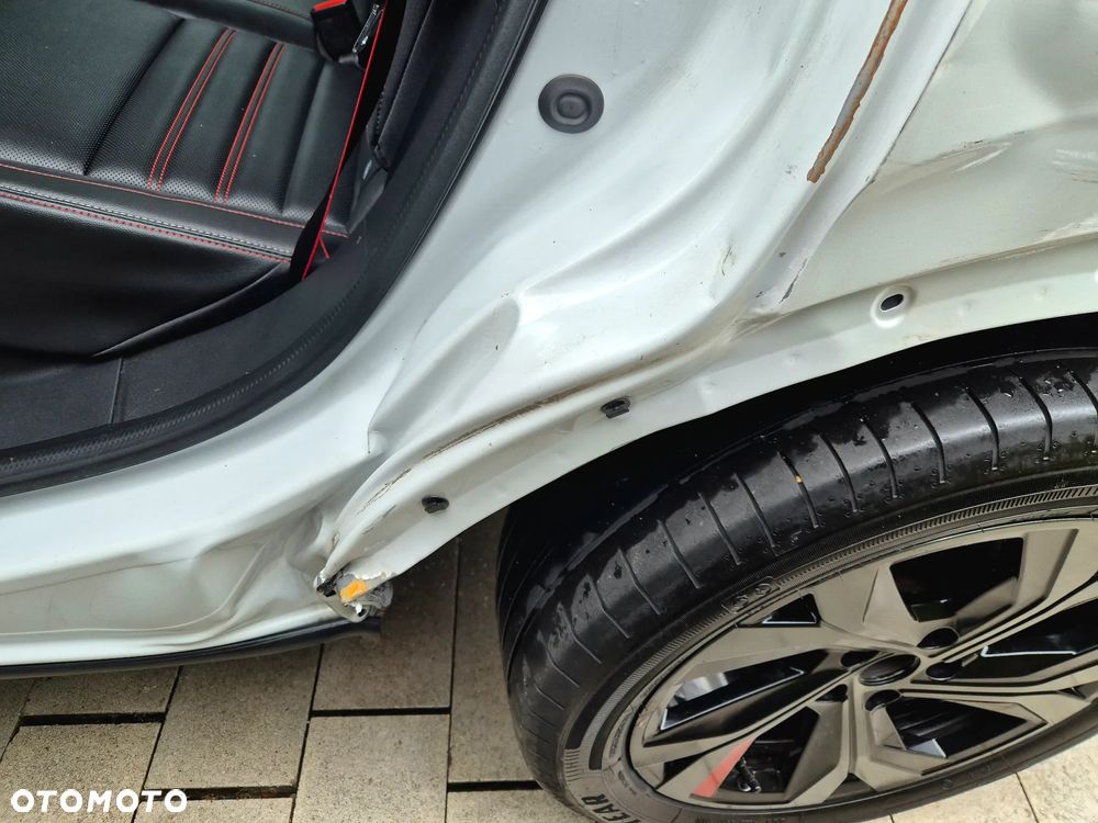 Renault Arkana E-TECH 145 R.S.LINE - 23