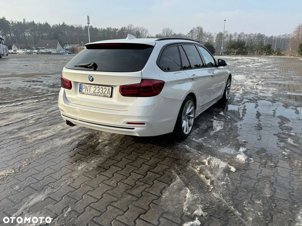 BMW Seria 3 320d Sport Line - 6