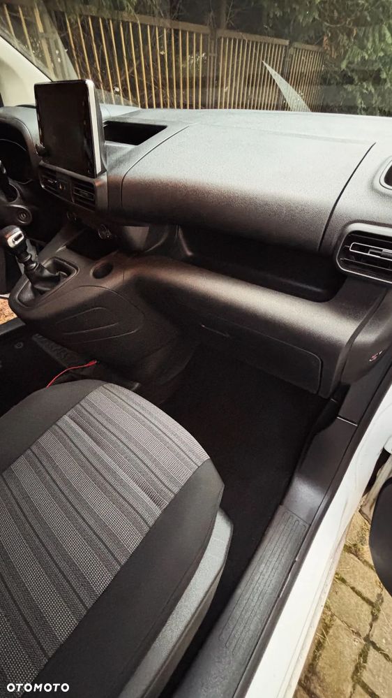 Opel Combo XL 1.2 Turbo Enjoy S&S - 11