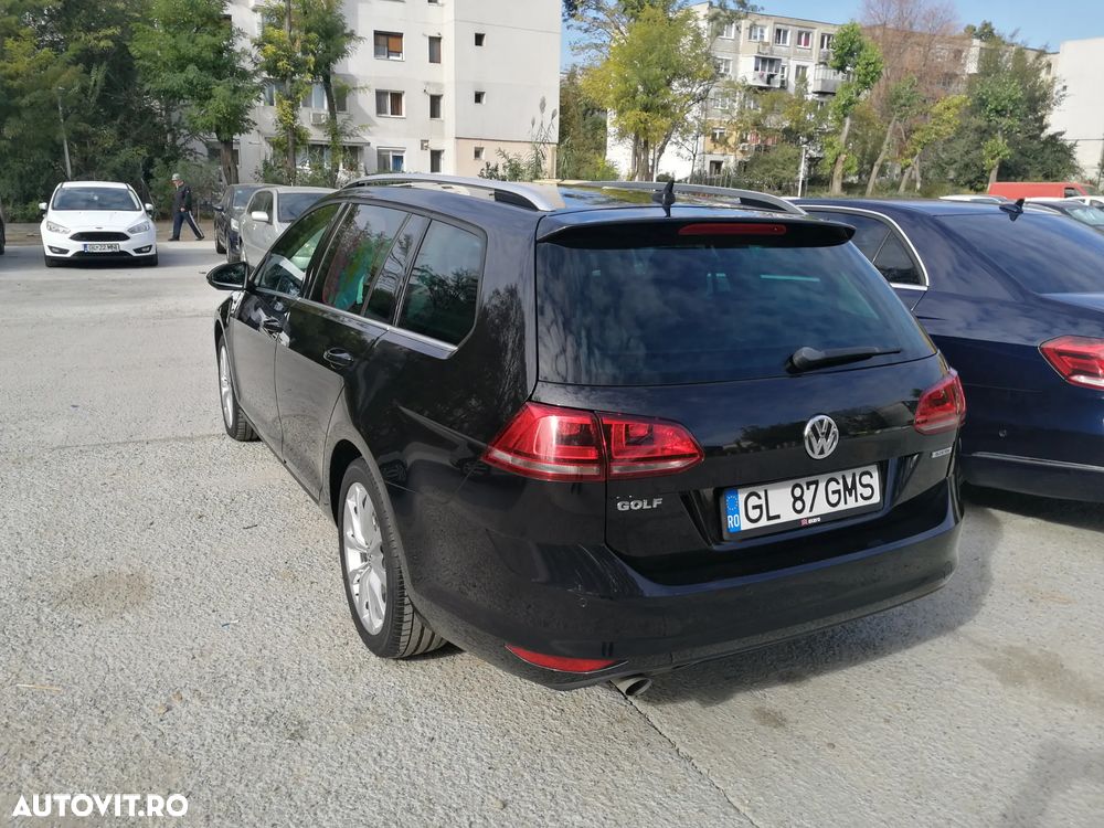 Volkswagen Golf - 8
