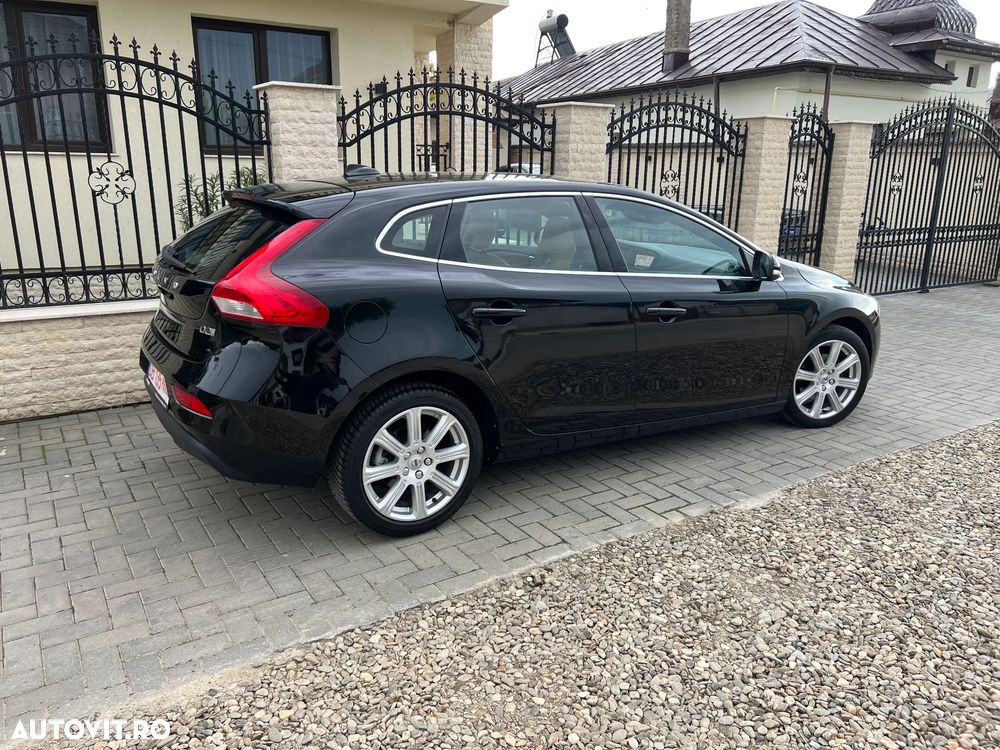 Volvo V40 D2 Inscription - 24