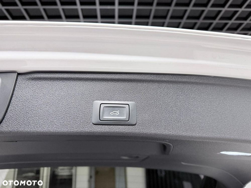 Audi A4 Avant 1.4 TFSI design - 25
