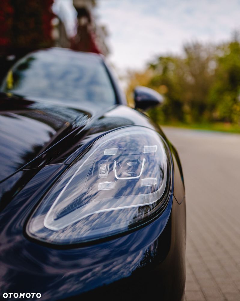Porsche Panamera - 23