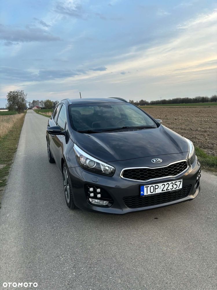 Kia Ceed 1.6 CRDi 136 DCT ISG GT Line - 1