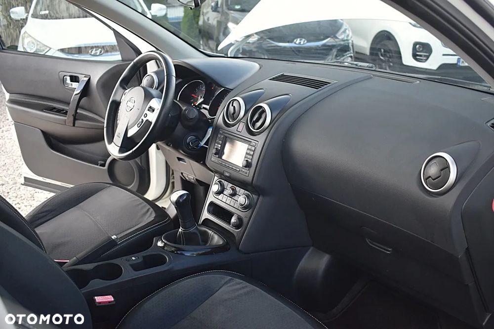 Nissan Qashqai 1.6 Start/Stop 360 - 23