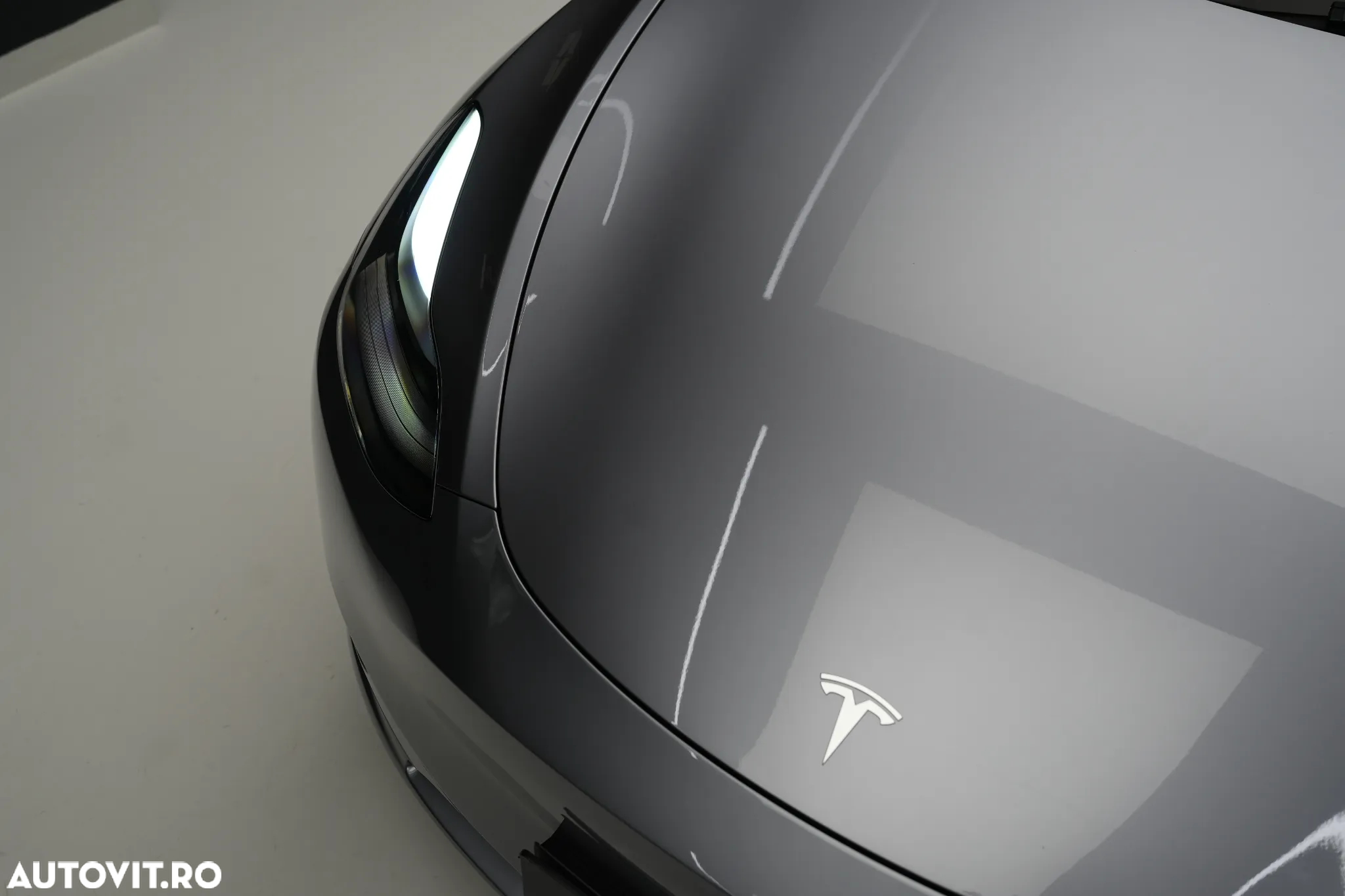 Tesla Model Y AWD Long Range - 4