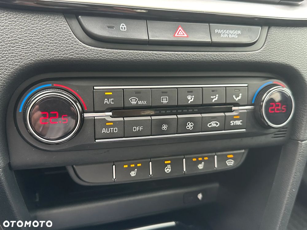 Kia ProCeed 1.6 T-GDI GT DCT - 25