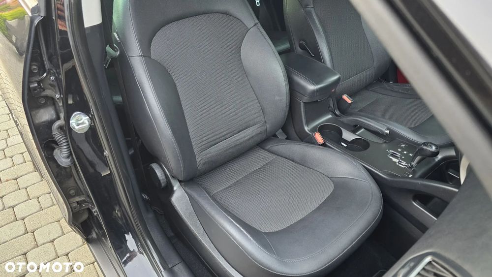 Hyundai ix35 2.0 CRDi 4WD Automatik Premium - 23