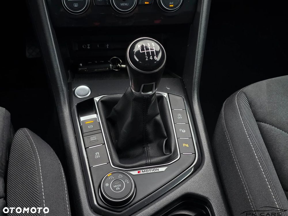 Volkswagen Tiguan 2.0 TDI SCR R-Line - 25