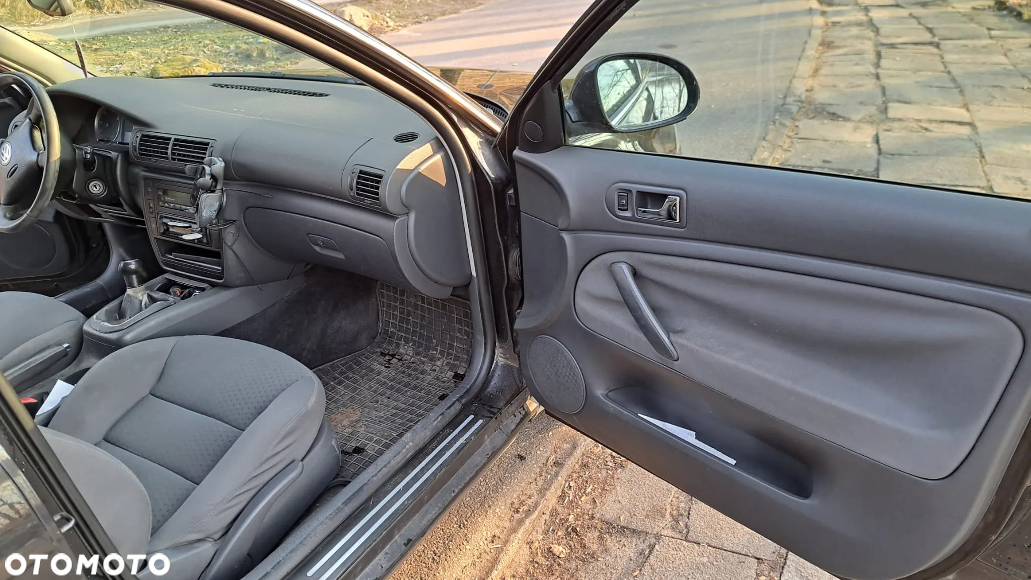 Volkswagen Passat 1.9 TDI Comfortline - 17