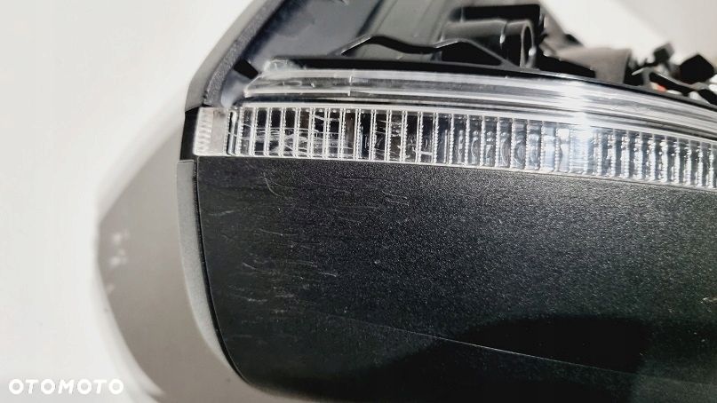 LUSTERKO PRAWE AUDI Q8 15PIN EUROPA - 5