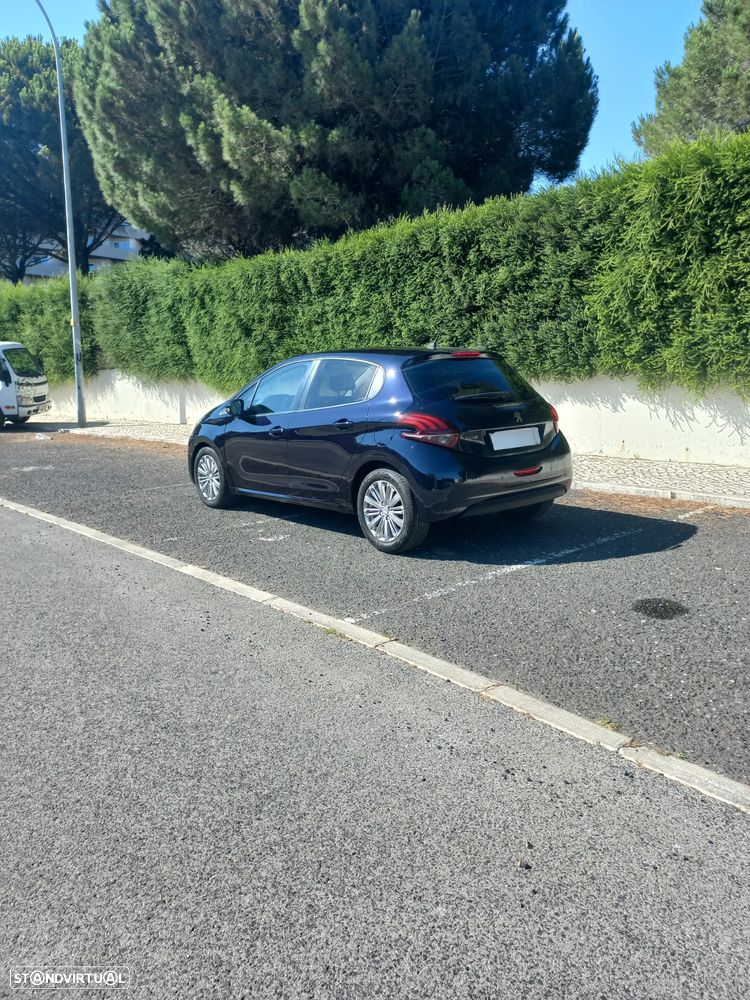 Peugeot 208 1.5 BlueHDi Signature - 6