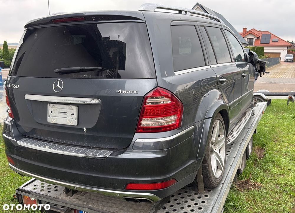 Mercedes-Benz GL 500 - 1