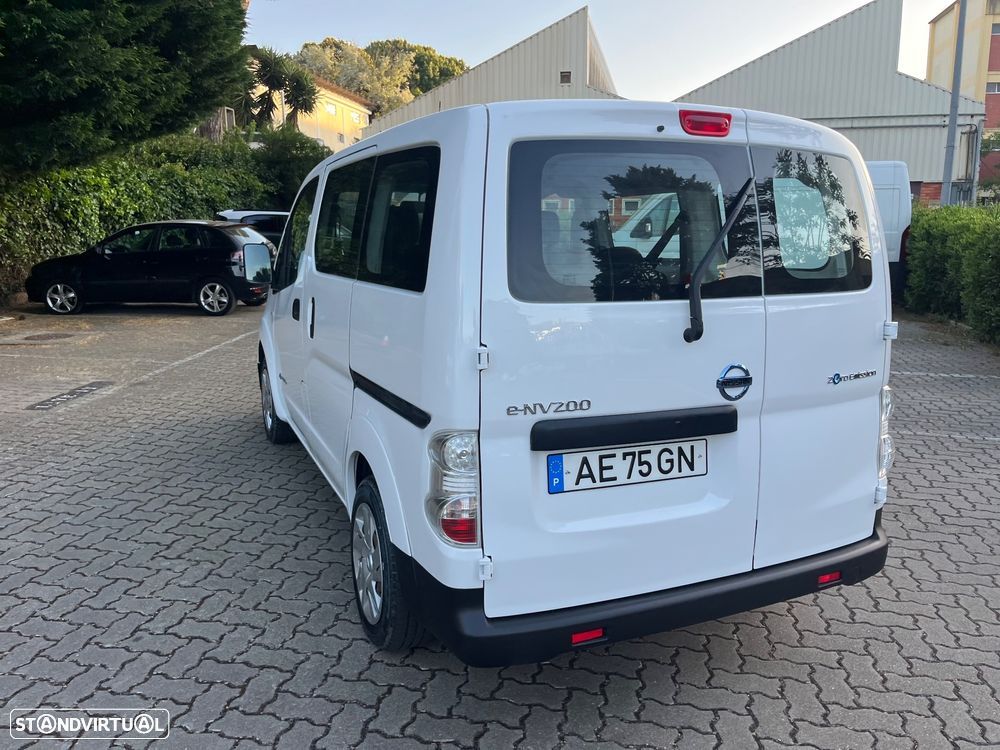 Nissan NV200 Combi - 16