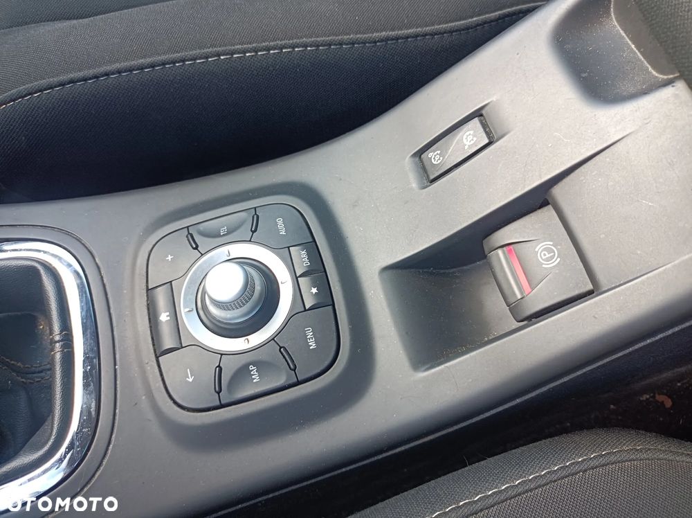 Renault Megane ENERGY TCe 130 LIMITED - 15