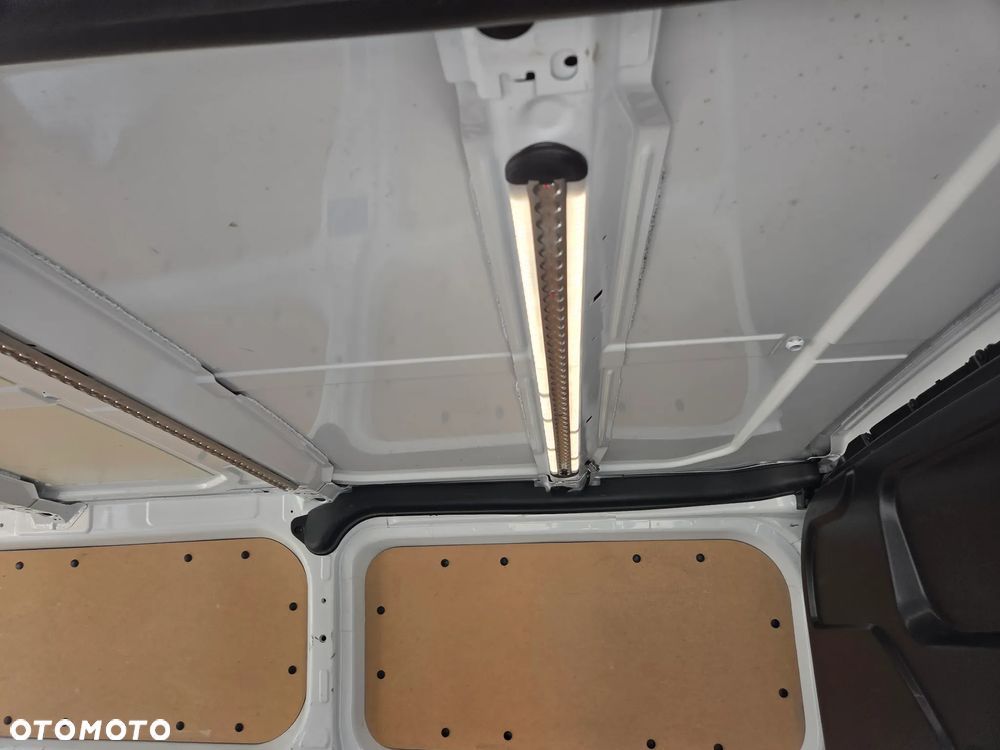 Ford Transit Custom Kombi-Van 340 L2H1 Trend - 24