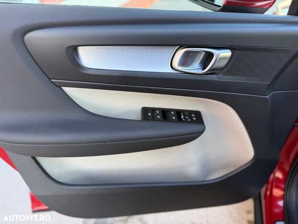 VOLVO XC40 2021 — imagine 43