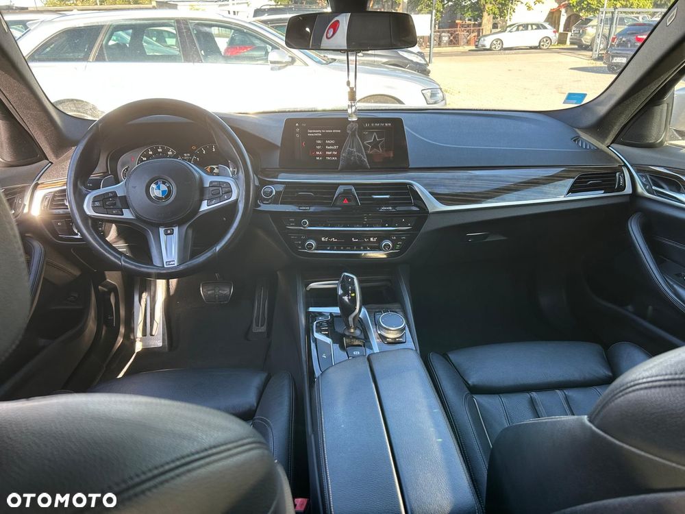 BMW Seria 5 530i xDrive M Sport sport - 15