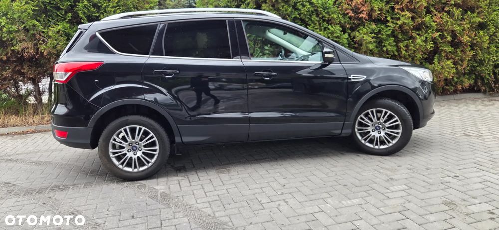 Ford Kuga 2.0 TDCi 2x4 Titanium - 20