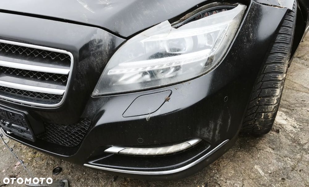 MERCEDES CLS W218 11r ZDERZAK PRZÓD PRZEDNI PDC KRATKI 197U - 3