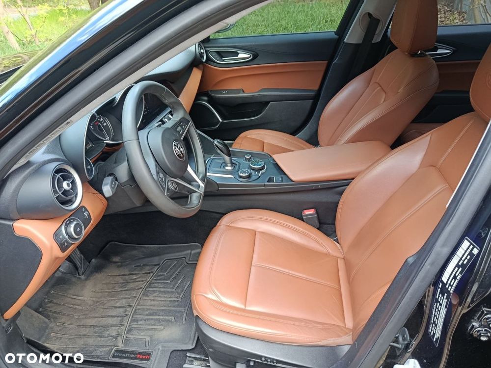 Alfa Romeo Giulia 2.0 Turbo 16V AT8-Q4 Sprint - 7