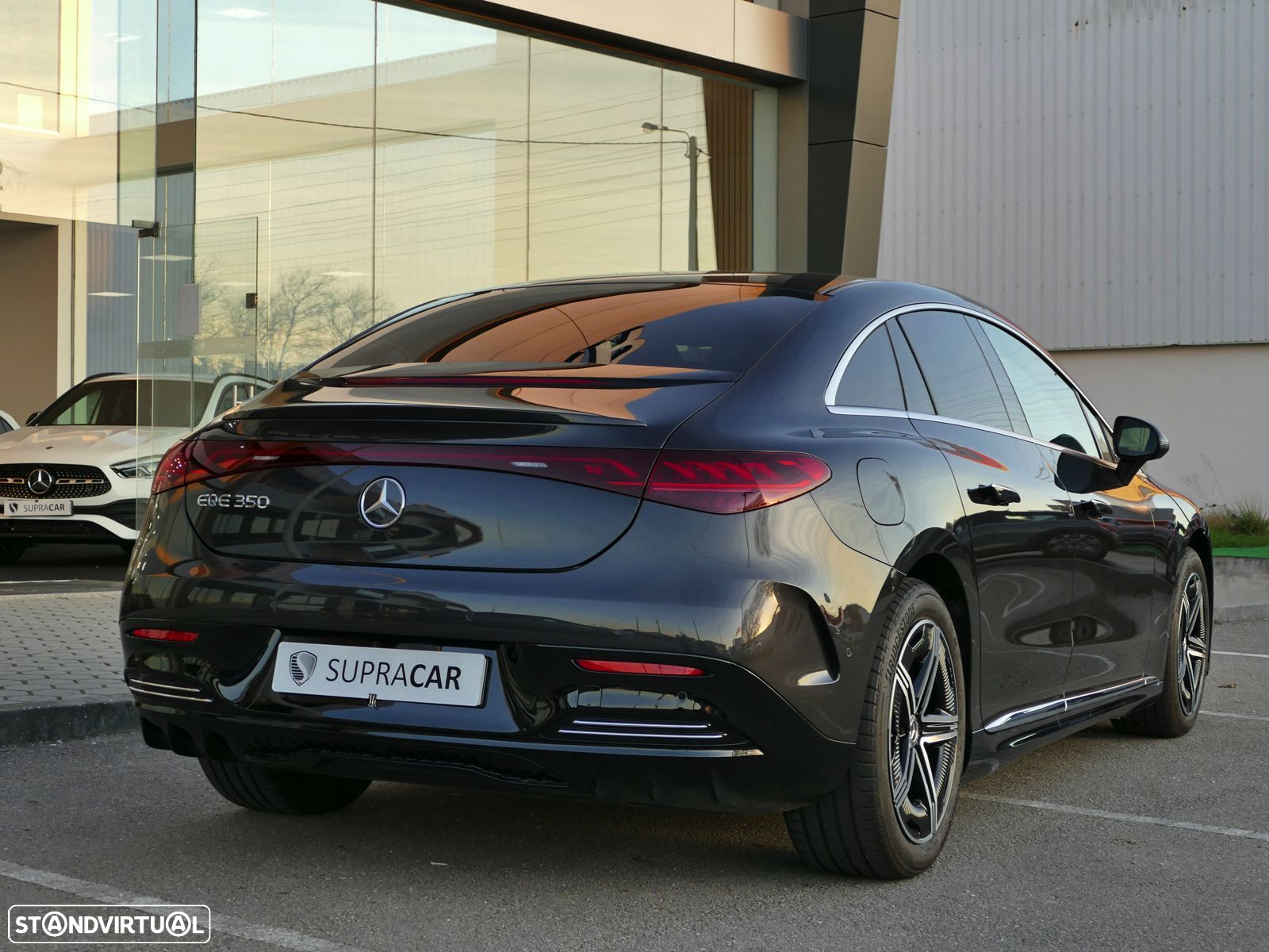 Mercedes-Benz EQE 350 - 10
