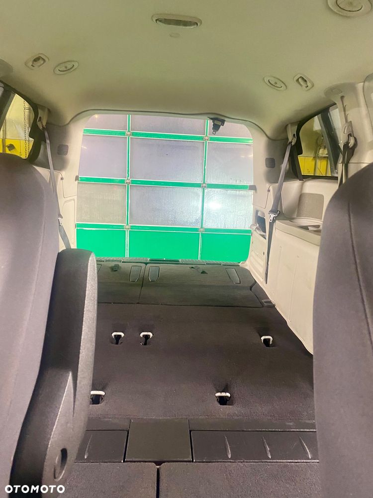 Chrysler Grand Voyager 2.8 CRD Touring - 16