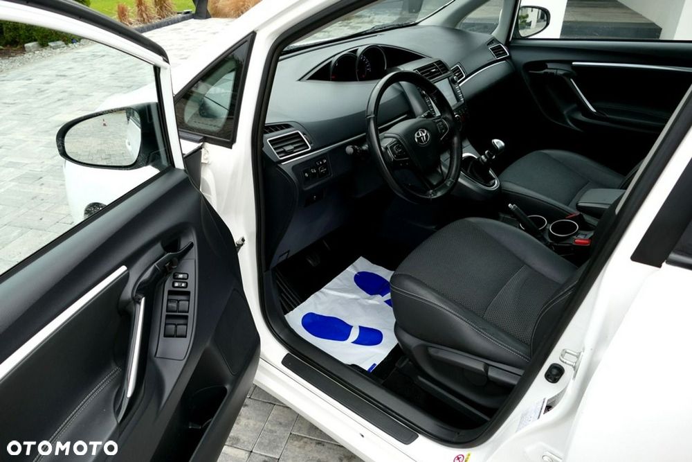 Toyota Verso 1.6 D-4D Premium - 22