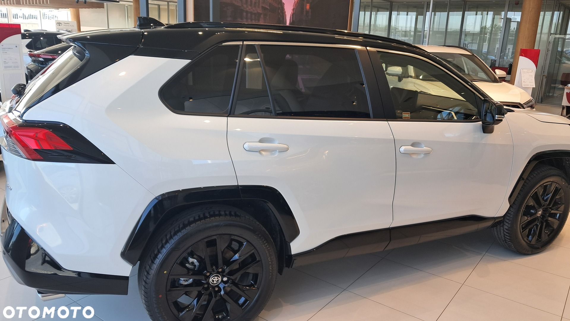 Toyota RAV4 - 4