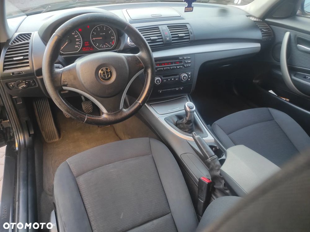 BMW Seria 1 118i - 14
