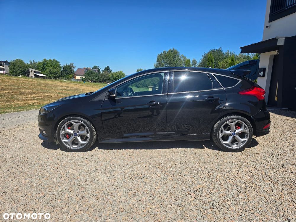 Ford Focus 2.0 EcoBoost ST mit Leder-Exclusiv-Paket - 5