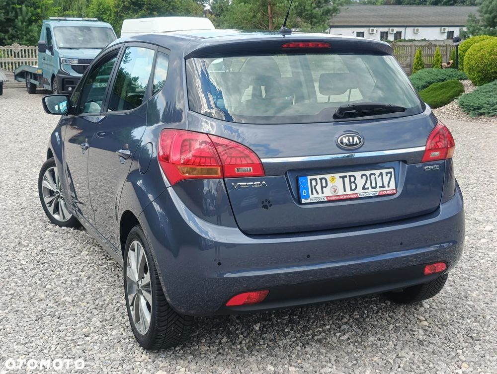Kia Venga 1.6 CRDi 128 Dream Team Edition - 9