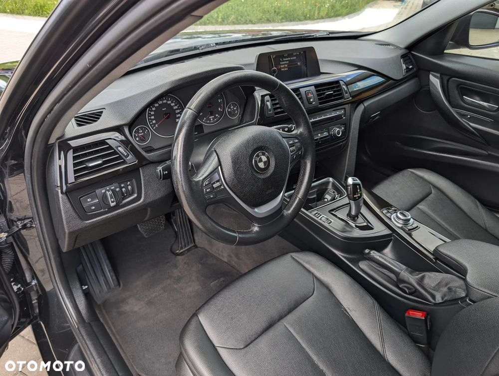 BMW Seria 3 318d Edition Luxury Line Purity - 22
