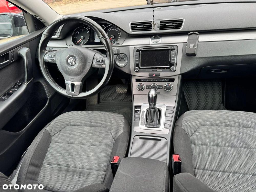 Volkswagen Passat 2.0 TDI Comfortline DSG - 7