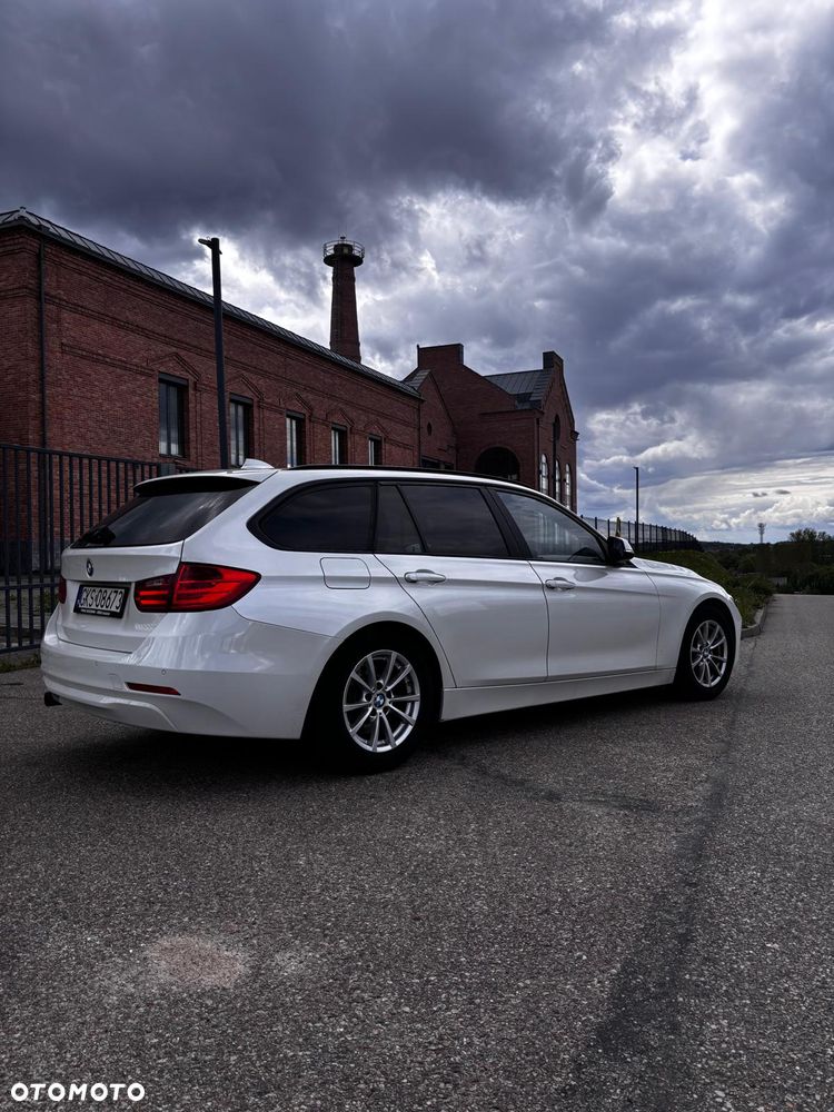 BMW Seria 3 318d DPF - 4