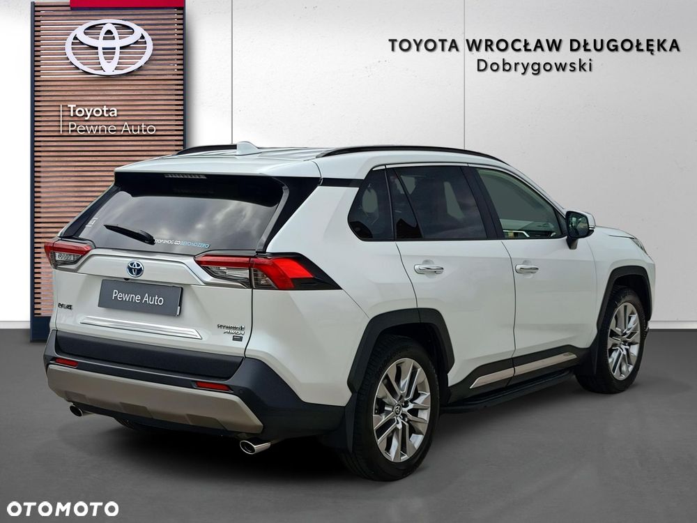 Toyota RAV4 - 6