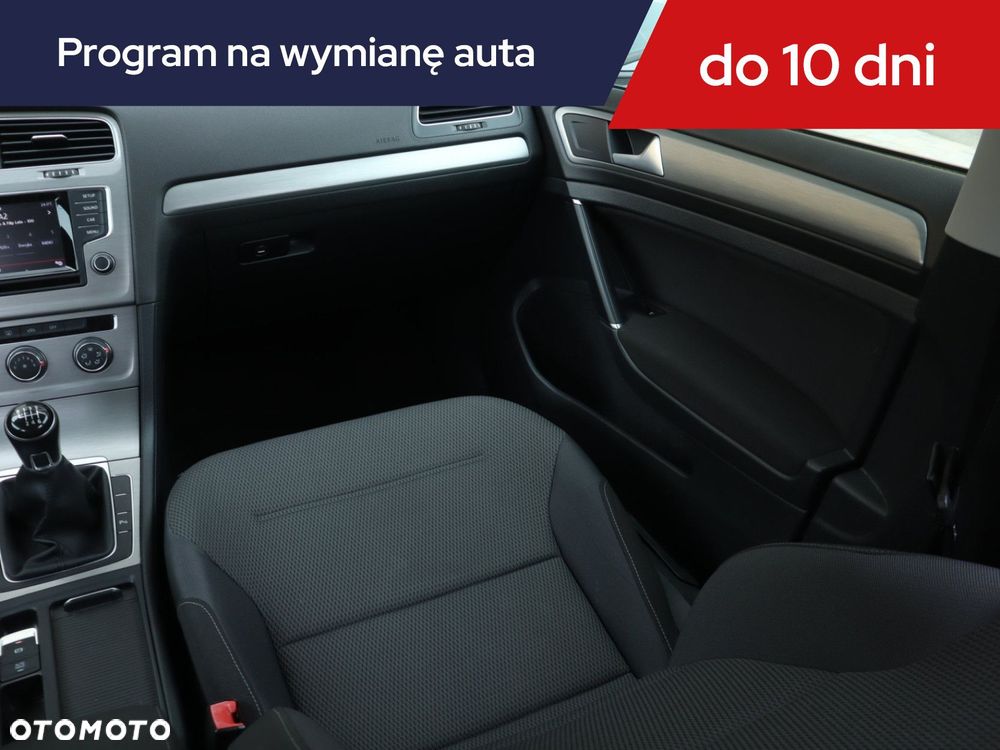Volkswagen Golf Variant - 10