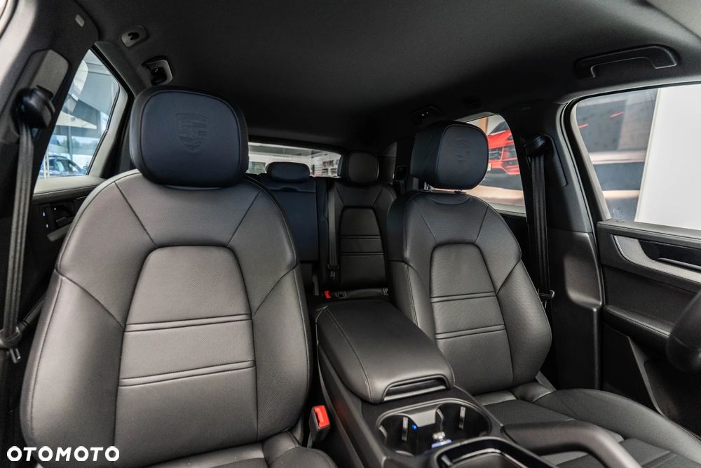Porsche Cayenne - 15