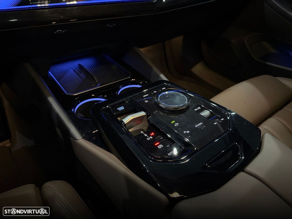 BMW i5 eDrive40 Pack Desportivo M - 34