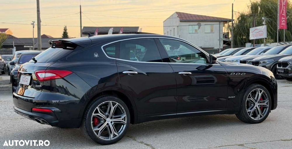 Maserati Levante - 10