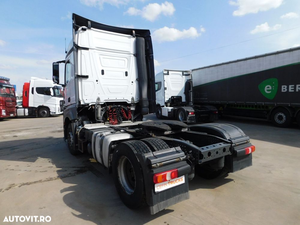 Mercedes-Benz Actros - 4