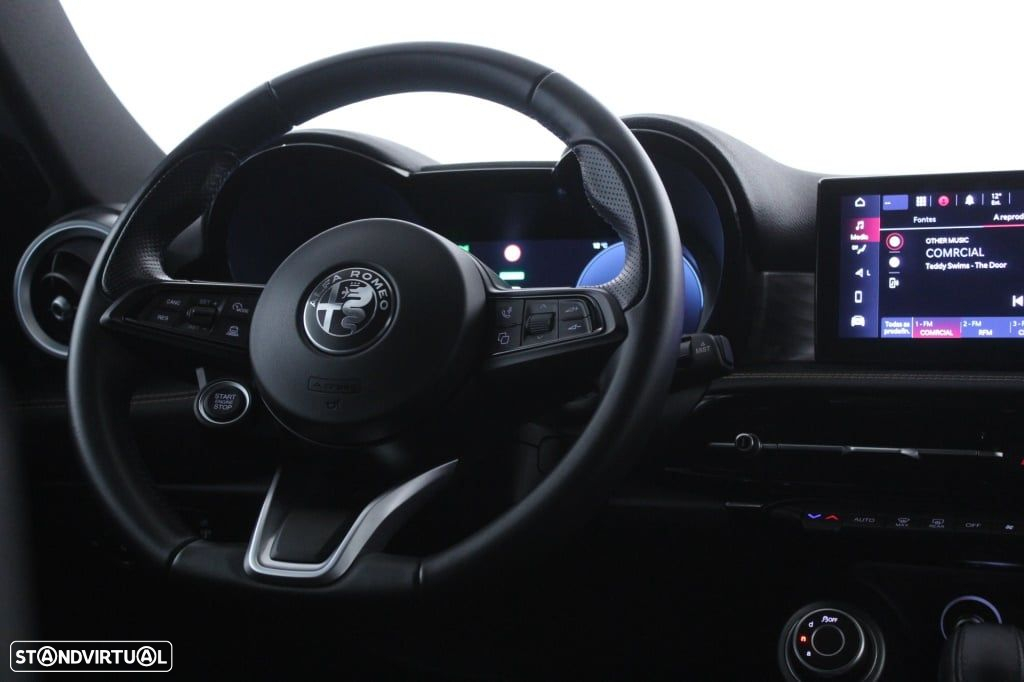 Alfa Romeo Tonale 1.5 Hybrid Veloce - 16