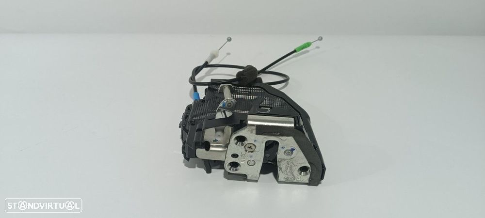 FECHADURA PORTA TRASEIRA ESQUERDA TOYOTA COROLLA (E21) HYBRID ACTIVE - 2