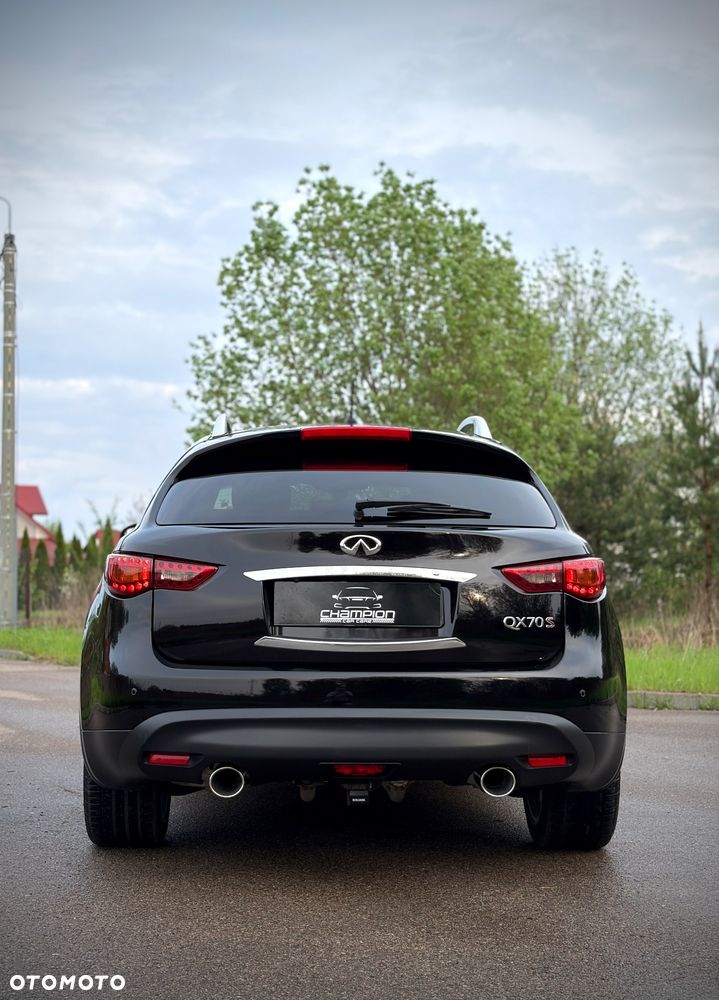 Infiniti QX70 3.0d S - 11