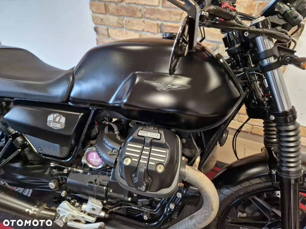 Moto Guzzi V7 - 23
