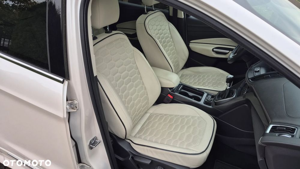 Ford Kuga 2.0 TDCi 2x4 Vignale - 27
