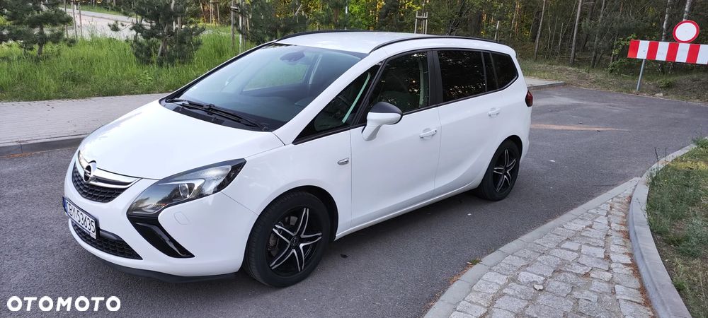 Opel Zafira - 1