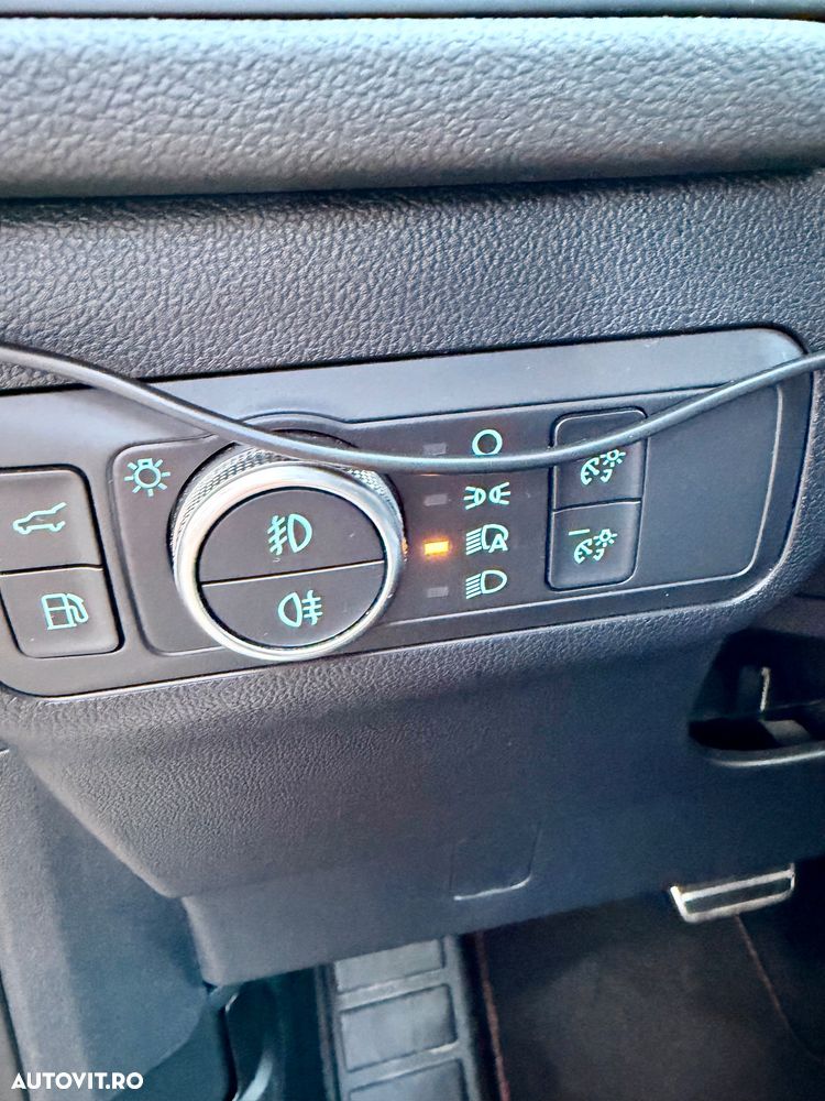 Ford Kuga 2.5 Duratec PHEV Vignale - 13