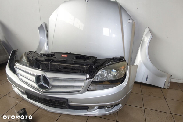Mercedes w204 przód maska zderzak 2.2 775 pas przedni wzmocnienie